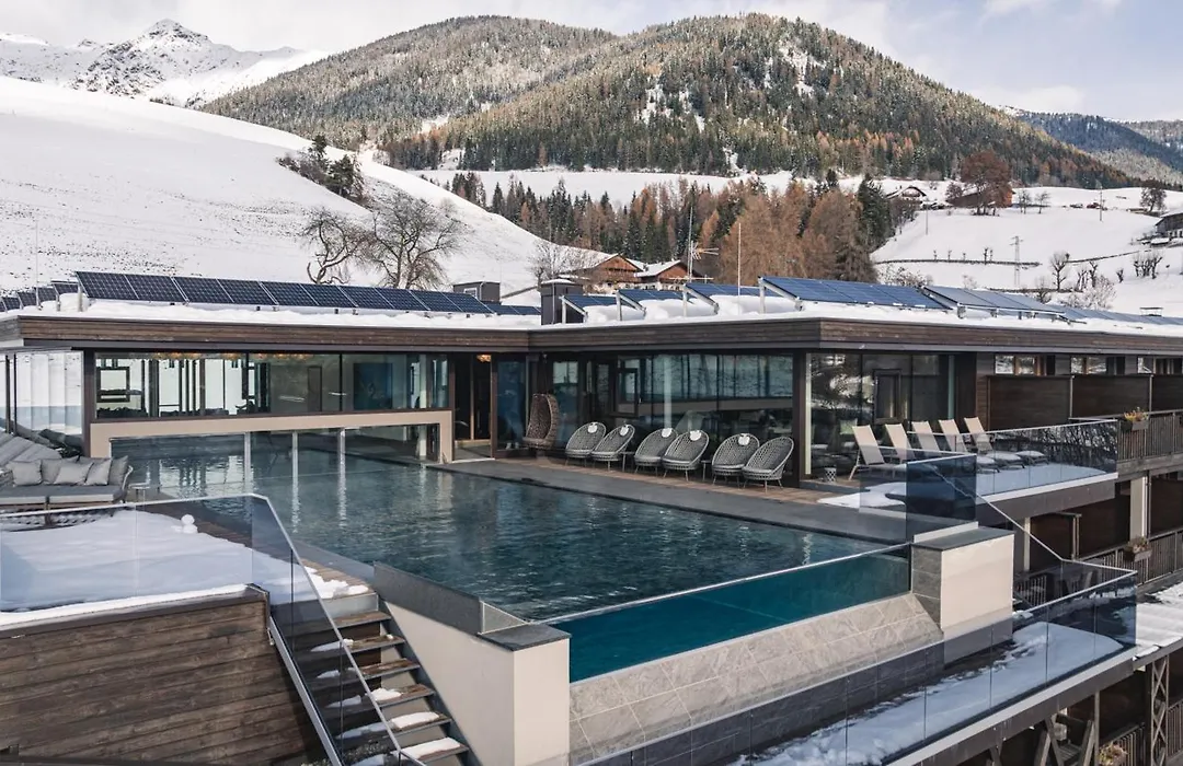 Terentnerhof 4*S Active & Lifestyle Hotel-1