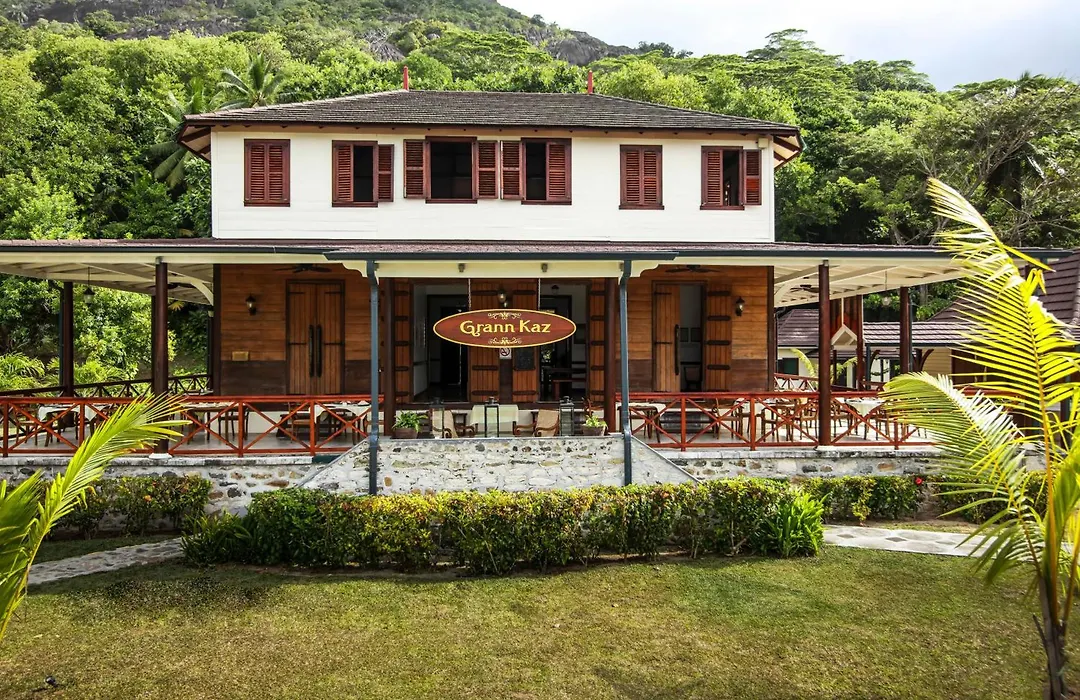 Niva Labriz Seychelles-1
