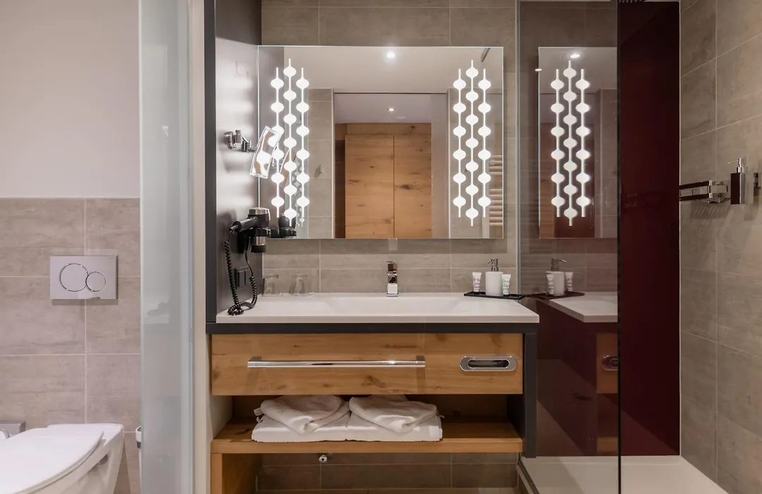 Sporthotel Wagrain-1
