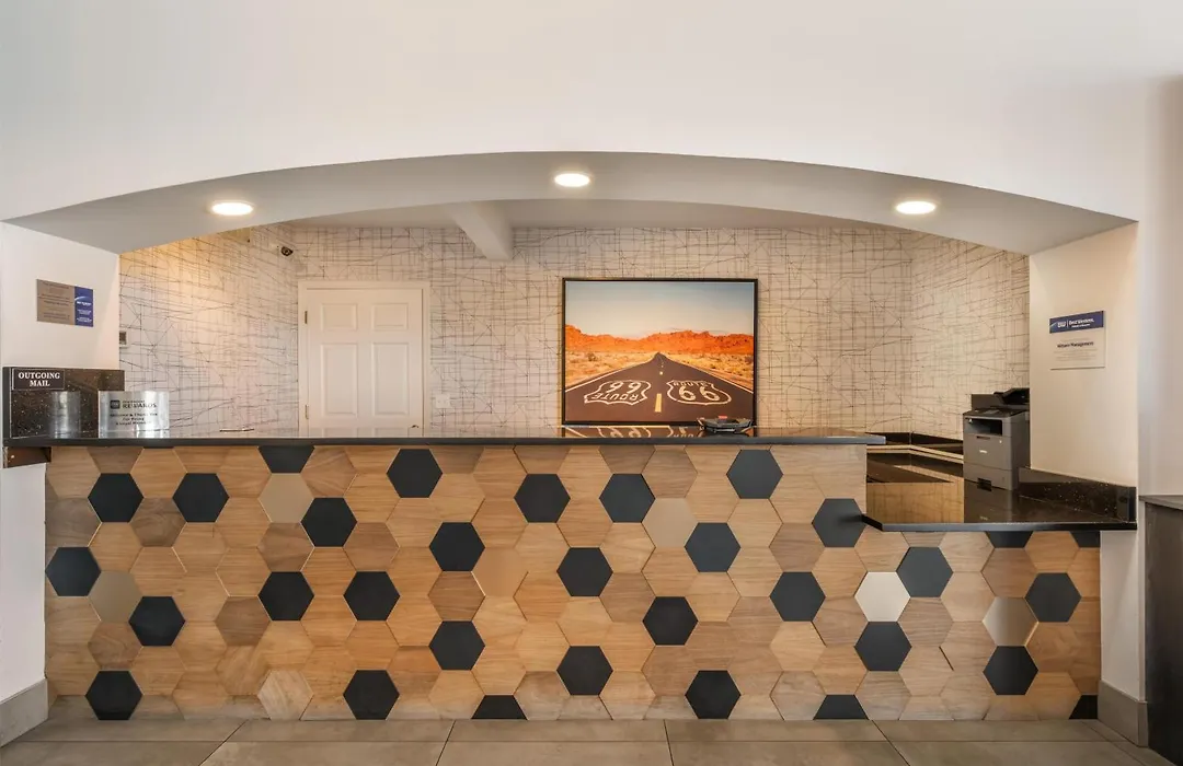 Best Western Plus King'S Inn And Suites-1