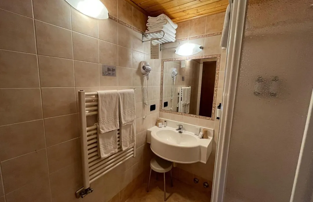 Phi Hotel Bellamonte-1
