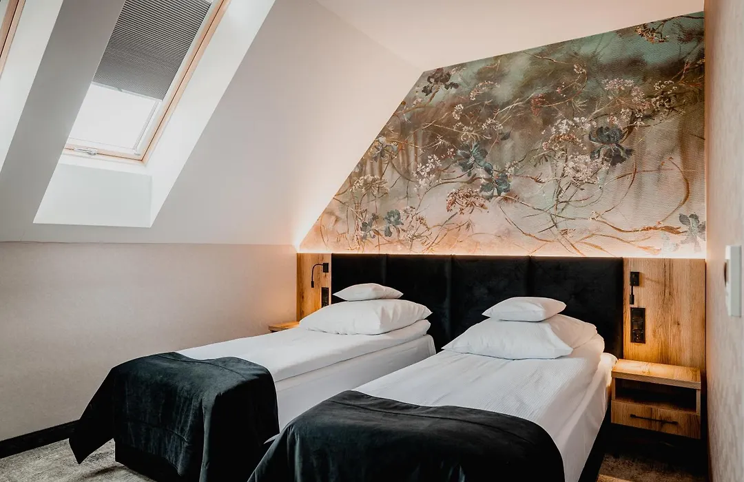 Hotel Palac Poledno-1