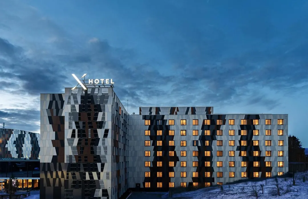X Hotel-1