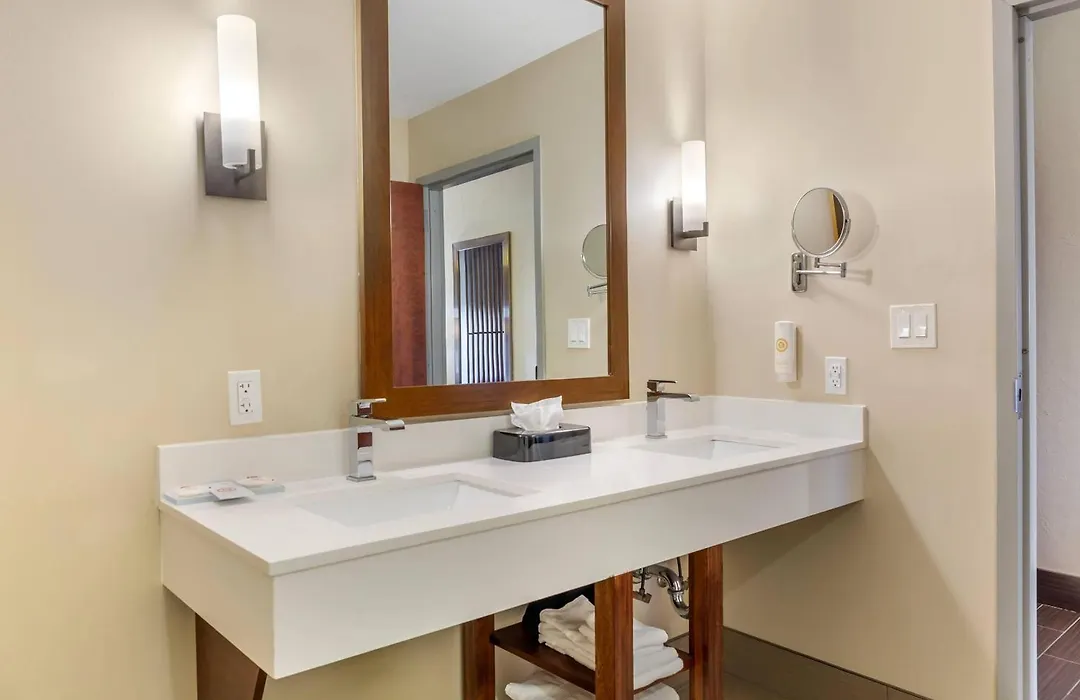 Comfort Suites Florence - Cincinnati South-1