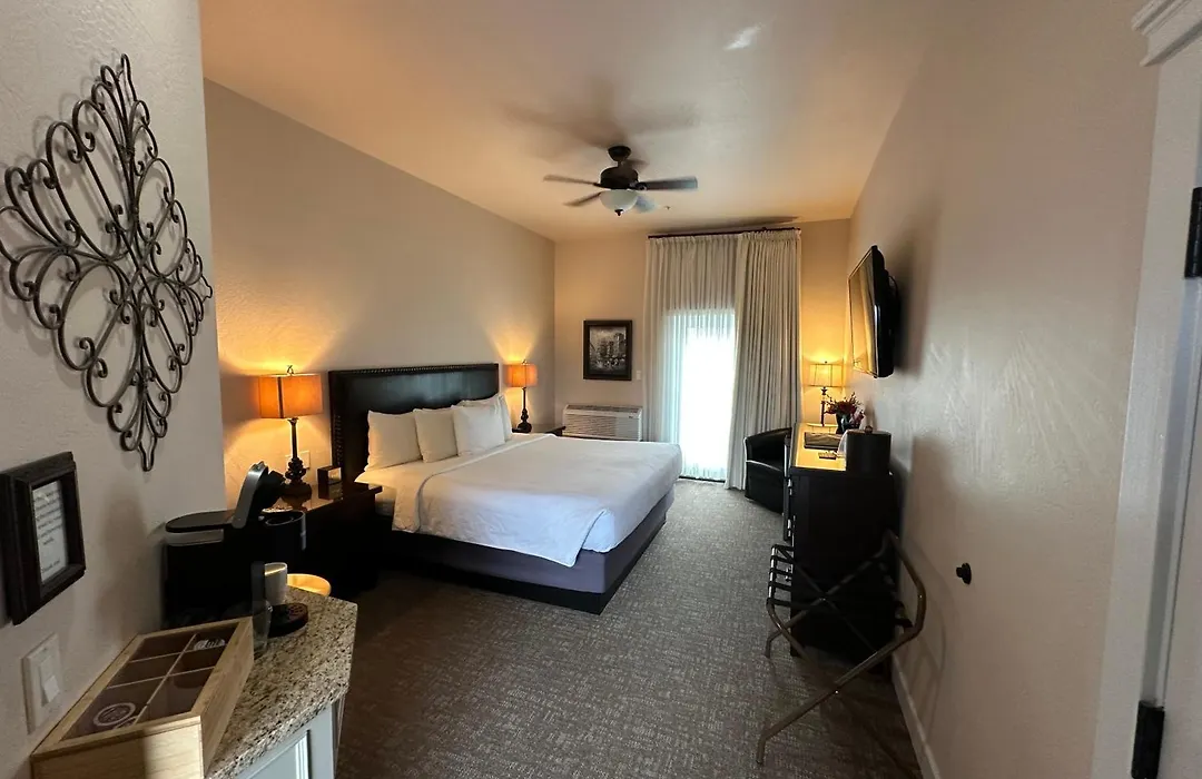Resort At Eagle Point Golf Club Lodging-1