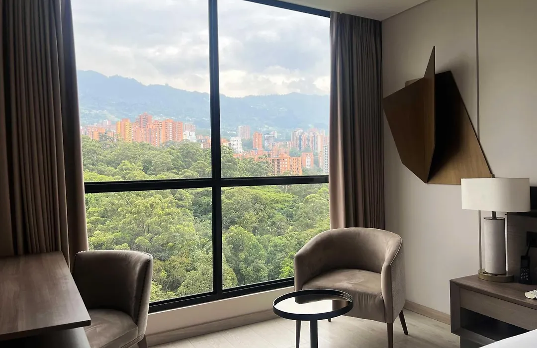 York Medellin, Curio Collection By Hilton-1