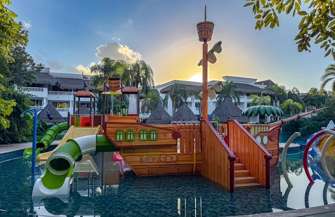 Grand Sunset Princess-1