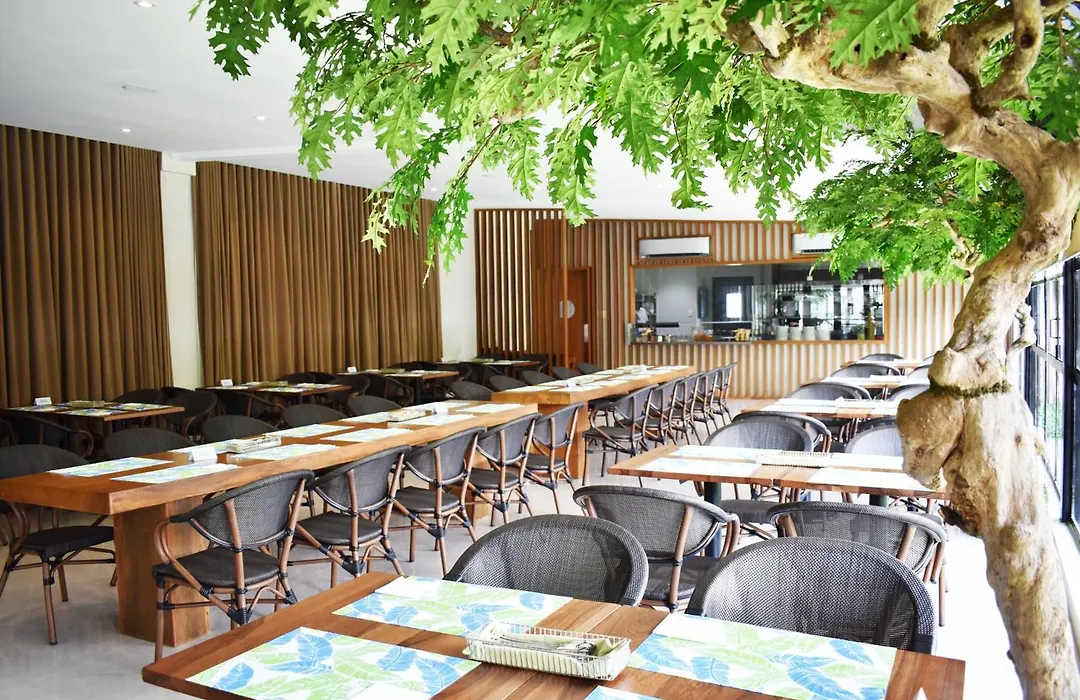 Holiday Inn & Suites Batangas Limapark By Ihg-1