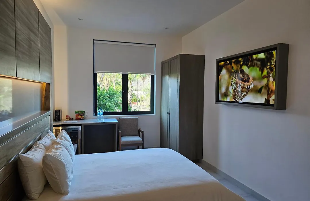 Aventuras Hotel-1