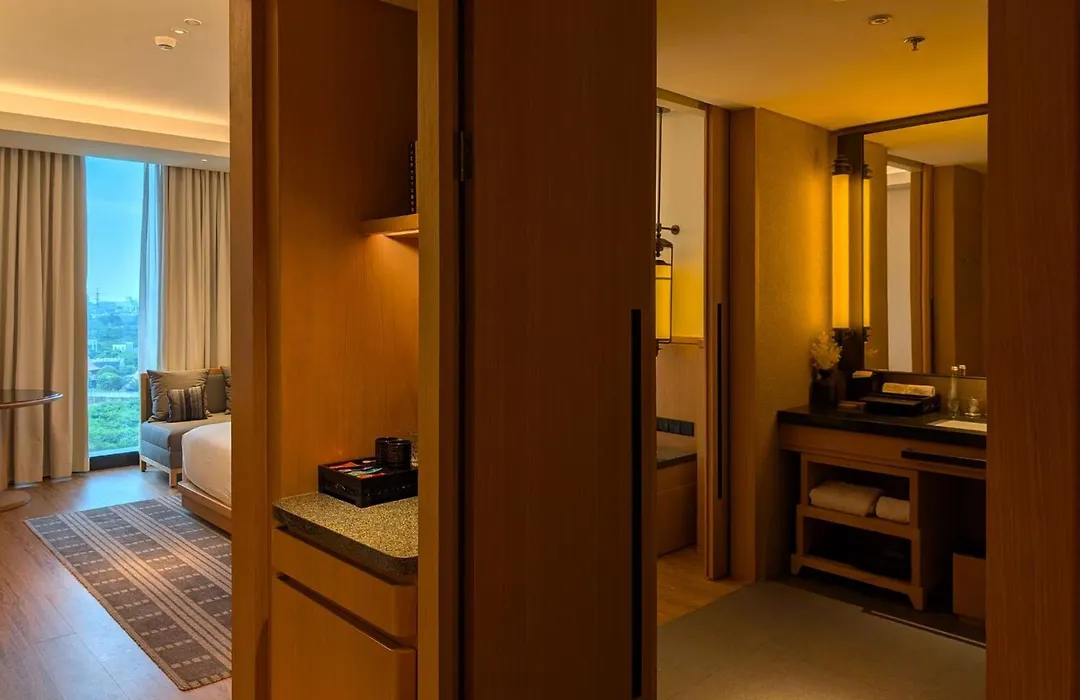 Hotel Tentrem Jakarta-1