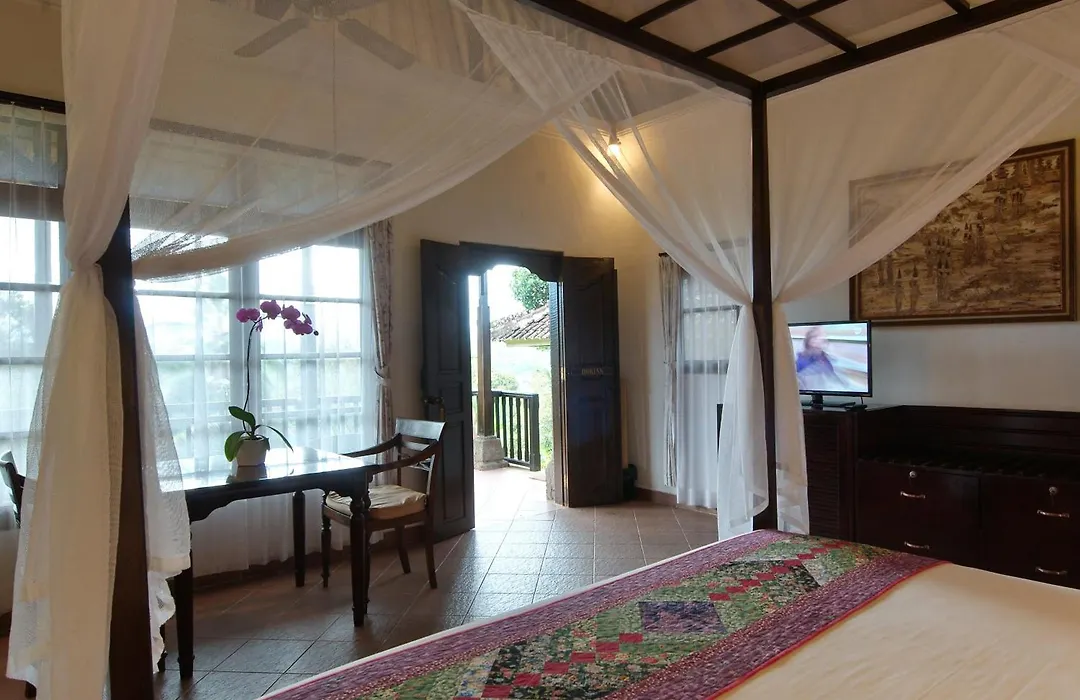 Cempaka Belimbing Villa-1