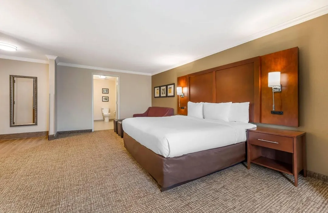 Comfort Suites Elizabethtown-1