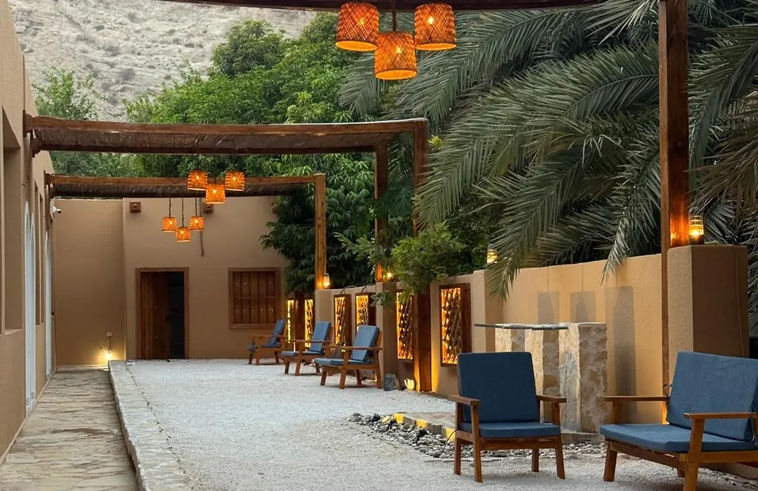 Nomad Inn Tiwi Albir-1