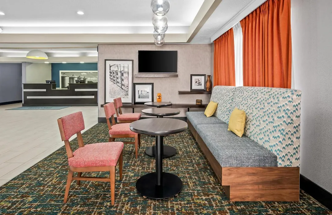 Hampton Inn Bloomington West-1