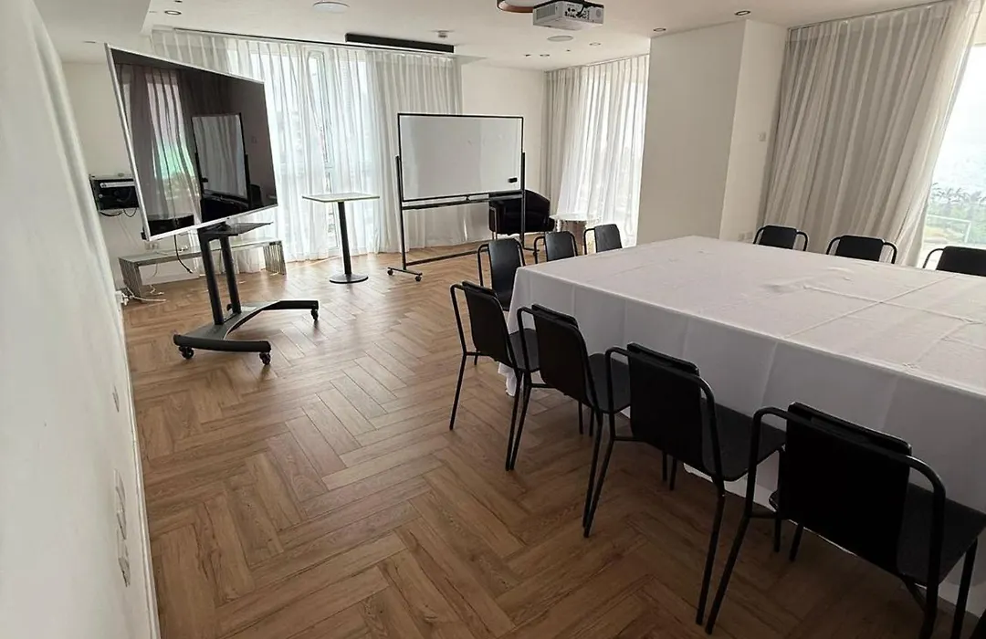 Island Luxurious Suites Hotel And Spa-1