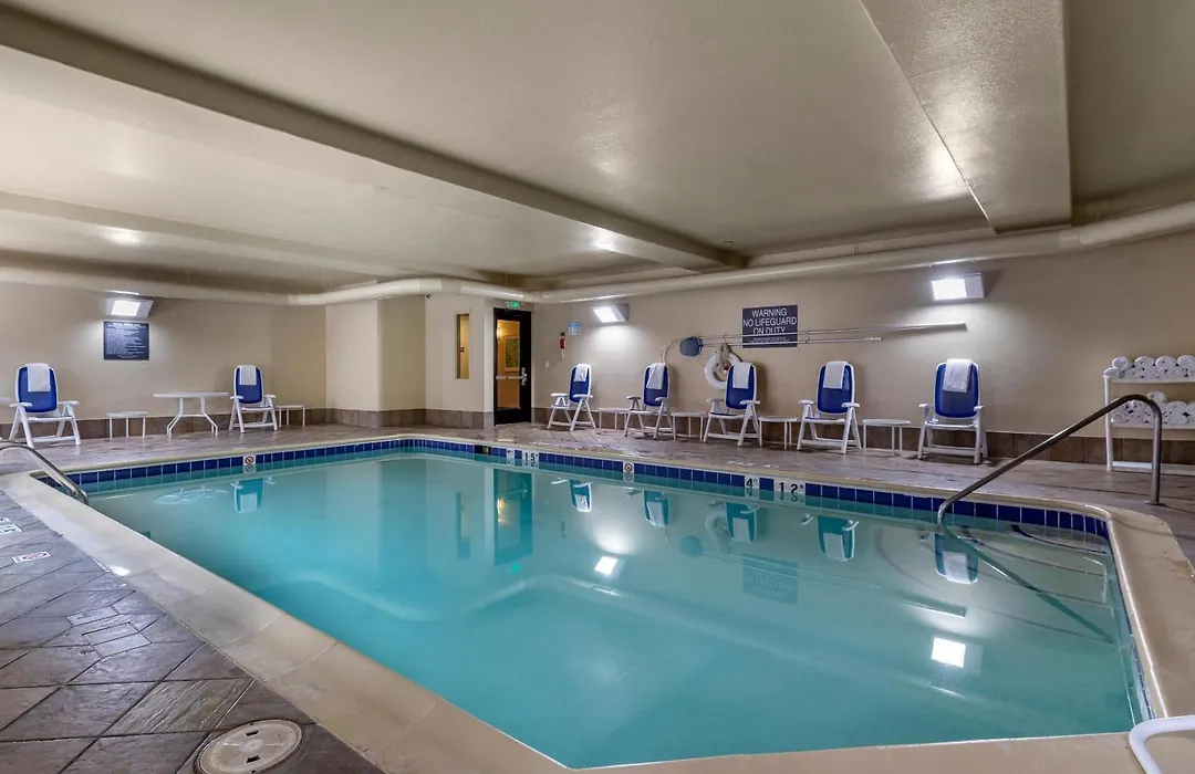 Comfort Suites Golden West On Evergreen Parkway-1