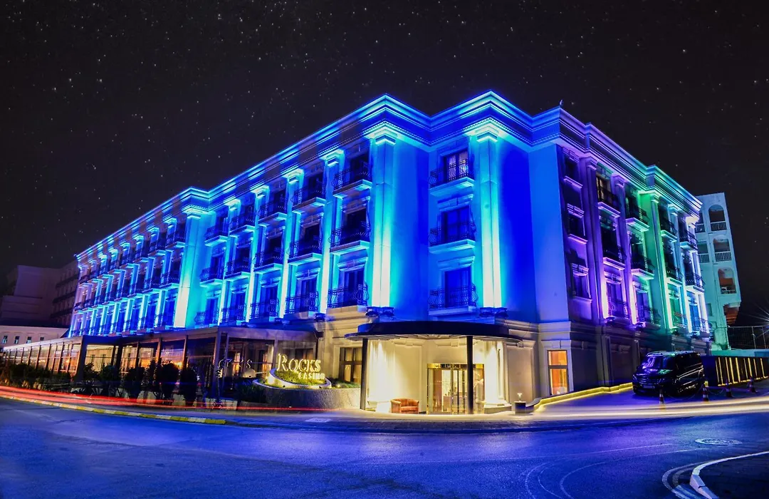 Rocks Hotel & Casino-1
