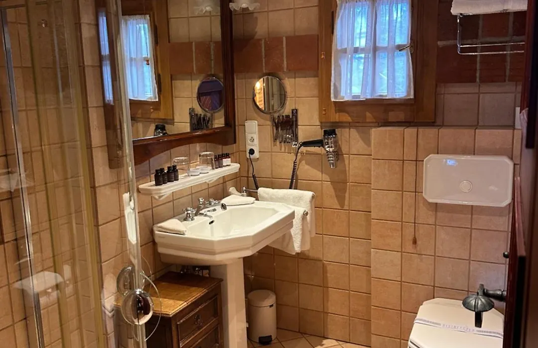 Romantik Hotel U Raka-1