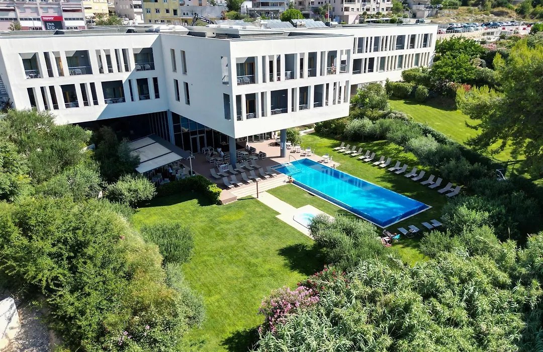 Hotel Salona Palace-1