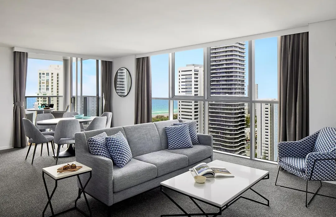 Meriton Suites Broadbeach-1