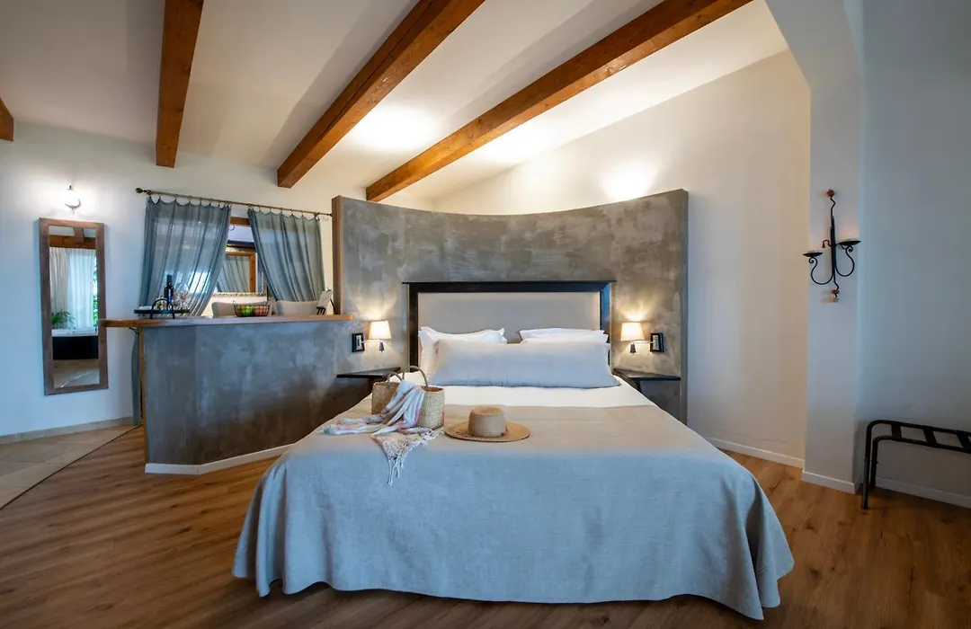 Cnaan Village Boutique Hotel & Spa-1