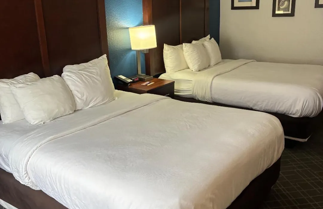 Comfort Inn & Suites Dayton Northwest - Englewood-1