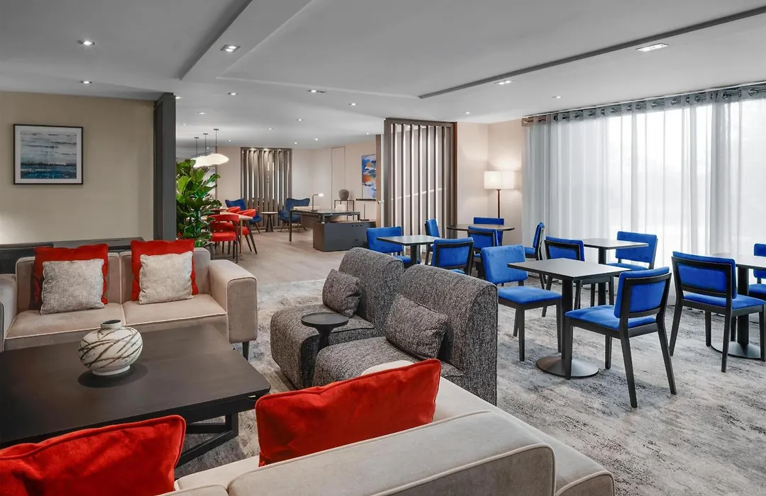 Hilton London Heathrow Airport-1