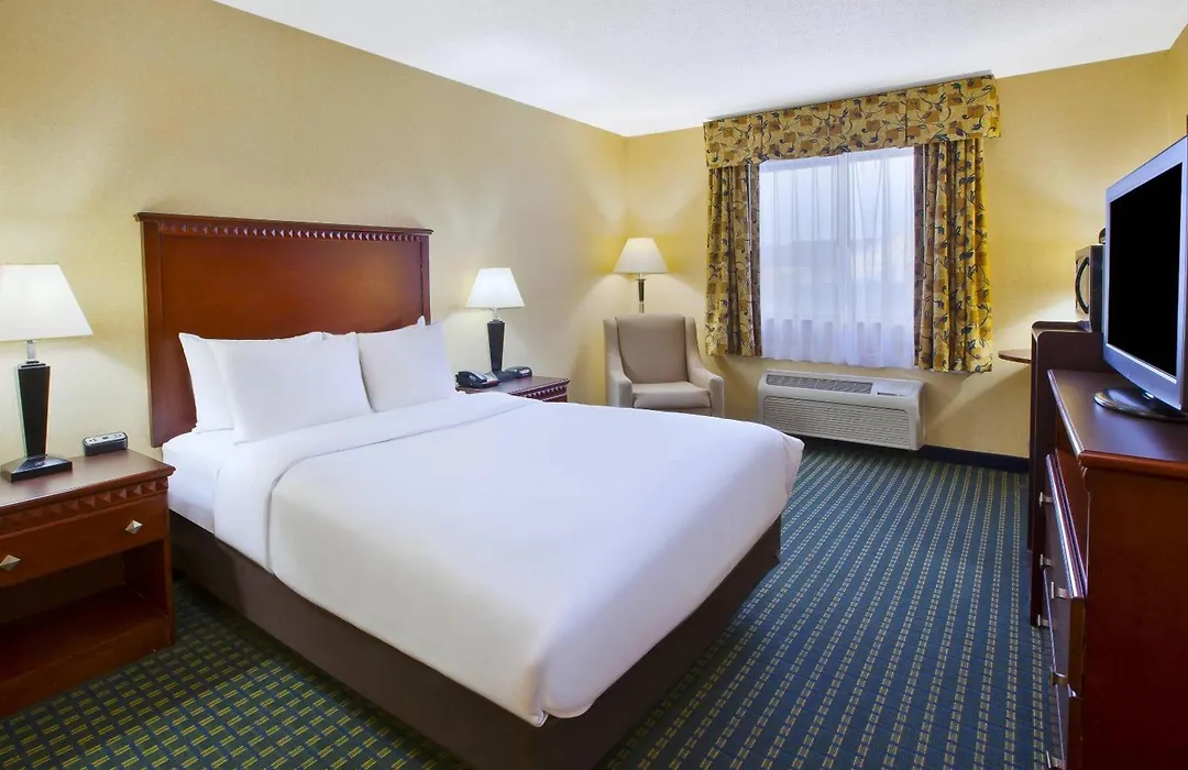 Quality Inn Marshall Near I-69-1