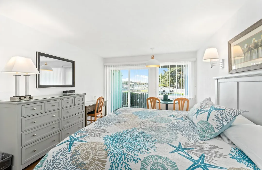 The Ocracoke Harbor Inn-1