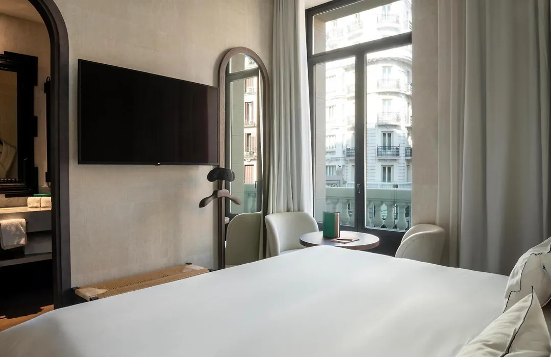Hotel Montera Madrid, Curio Collection By Hilton-1