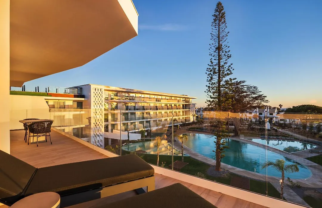 Castelo Suites Hotel-1