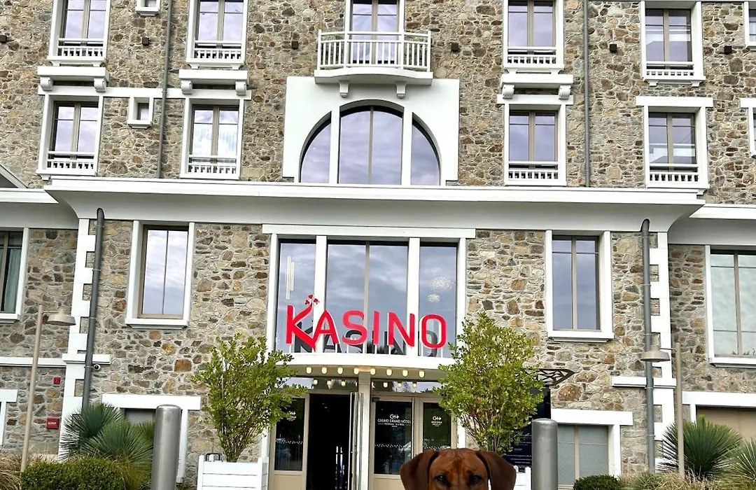 Grand Hotel Perros-Guirec-1