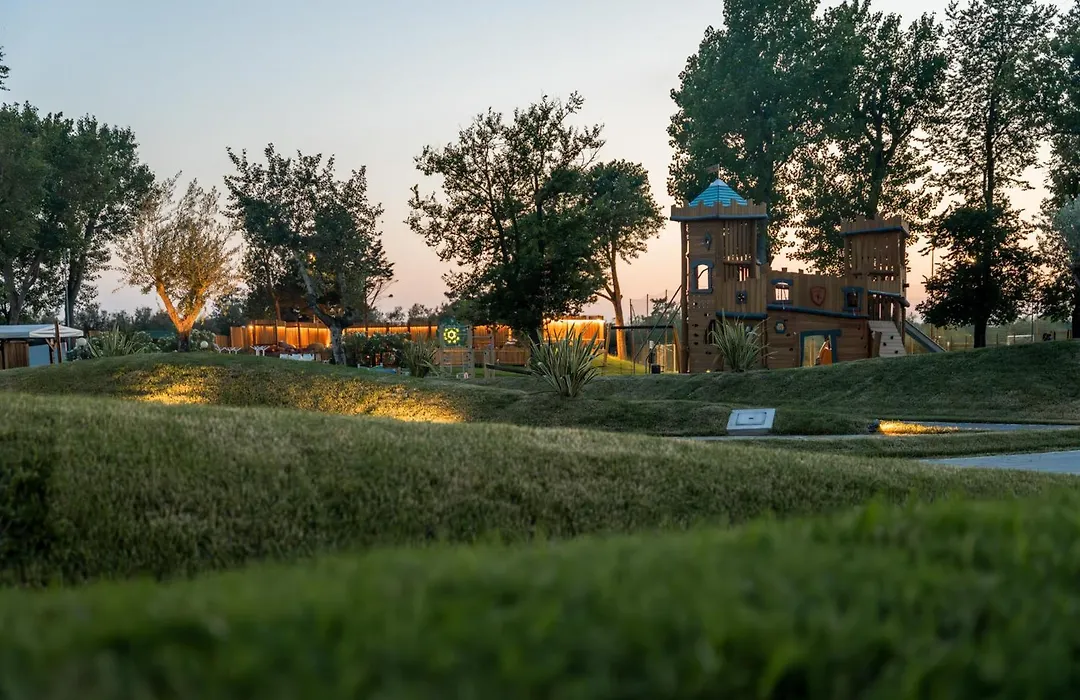 Club Del Sole Spina Family Collection-1