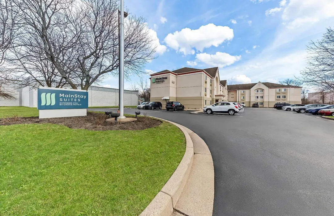 Mainstay Suites Cincinnati Blue Ash-1