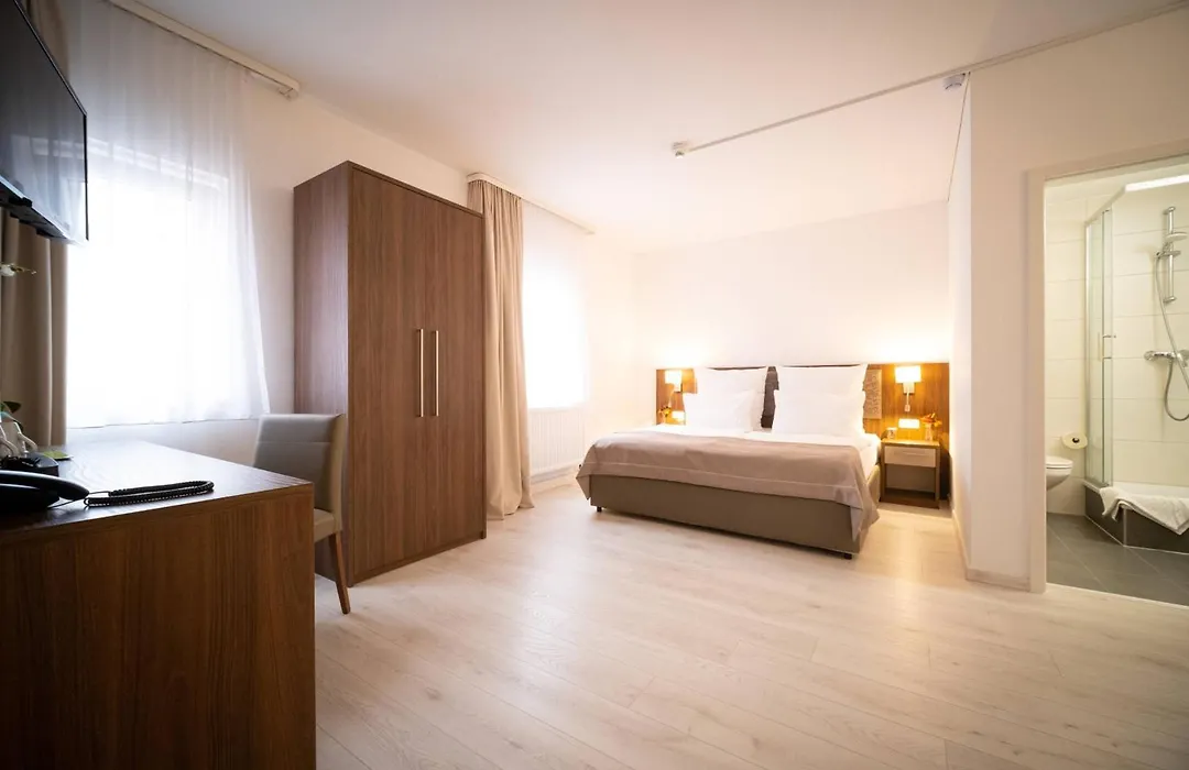 Anor Hotel I Park Sleep & Fly I Frankfurt Airport-1