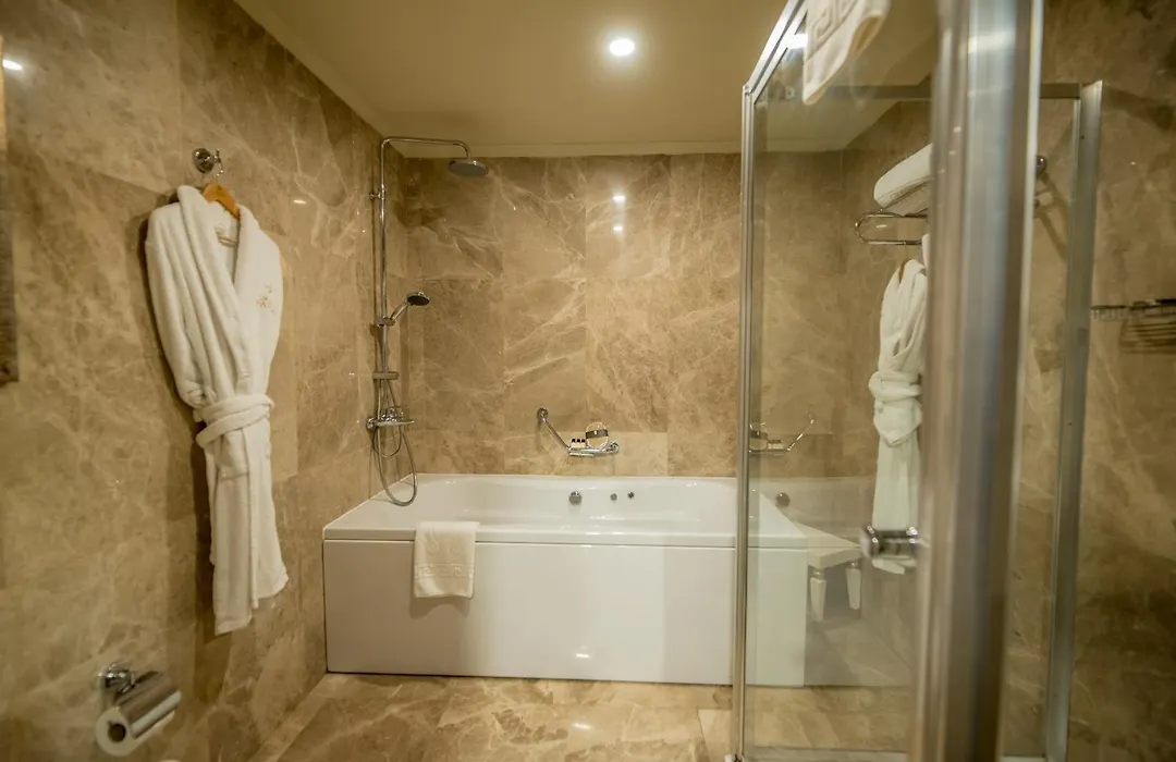 Grand Pasha Hotel & Spa Kyrenia-1