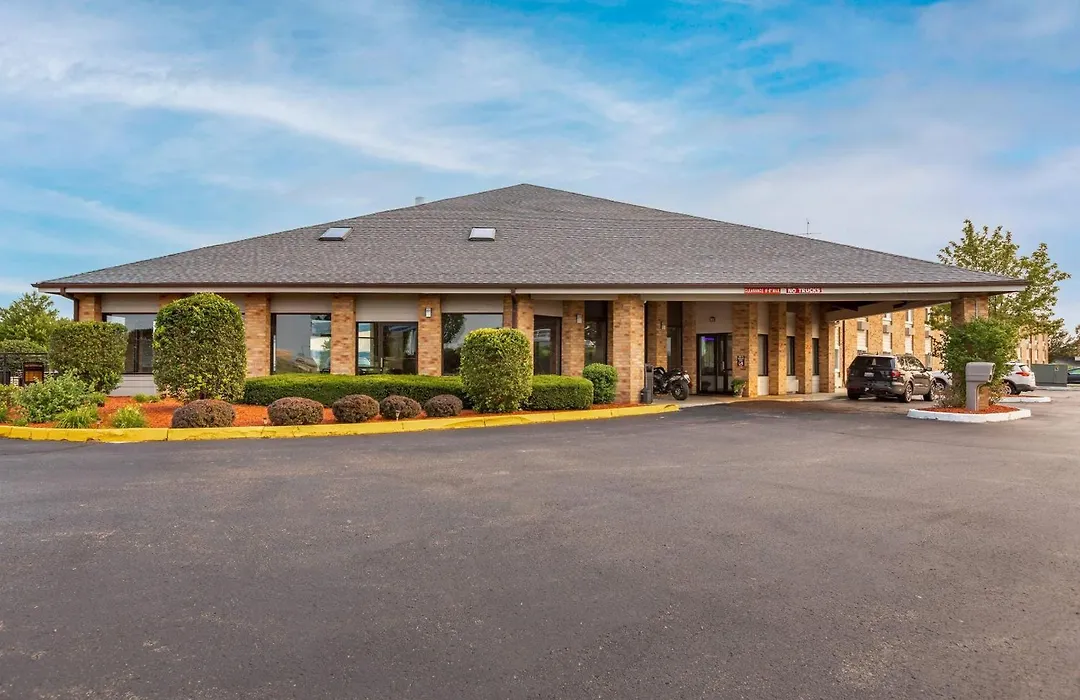 Rodeway Inn Coopersville-1