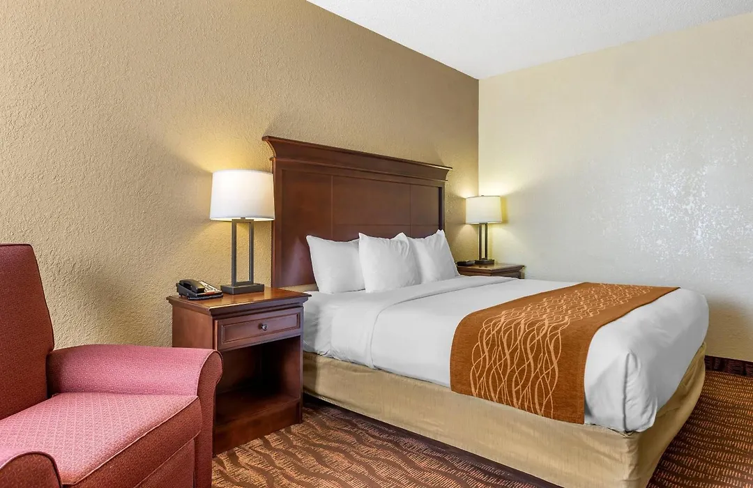 Comfort Inn & Suites Branson Meadows-1