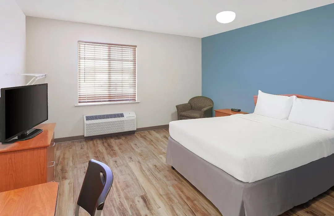 Woodspring Suites Council Bluffs-1