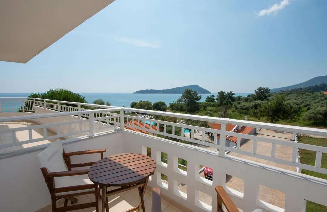 Maranton Beach Hotel-1