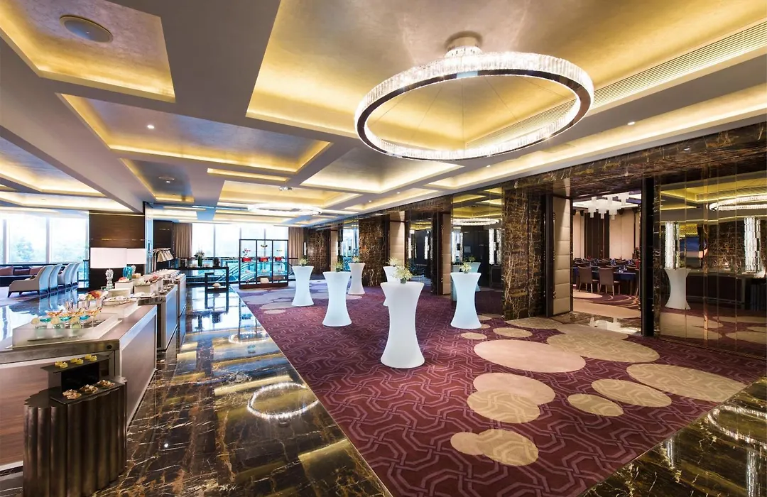 Hilton Shenzhen Futian: Metro-Adjacent, Convention Center Proximity-1