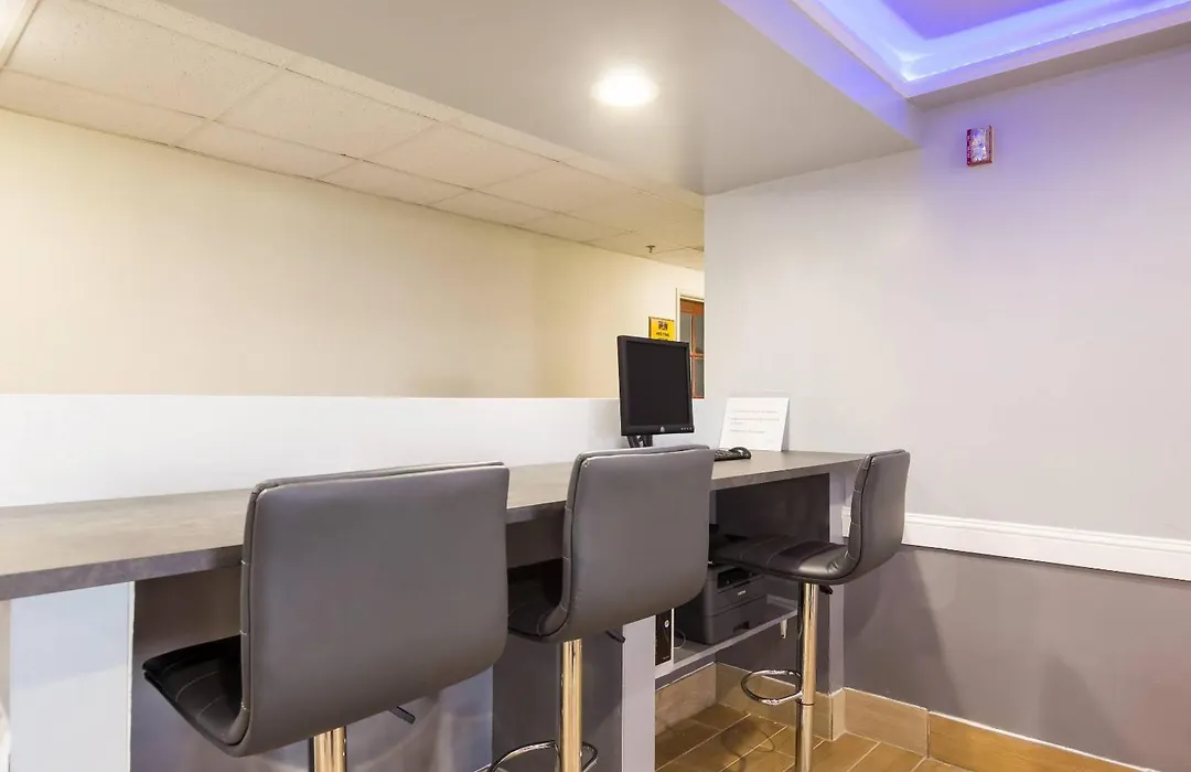 Quality Inn & Suites Cvg Airport-1