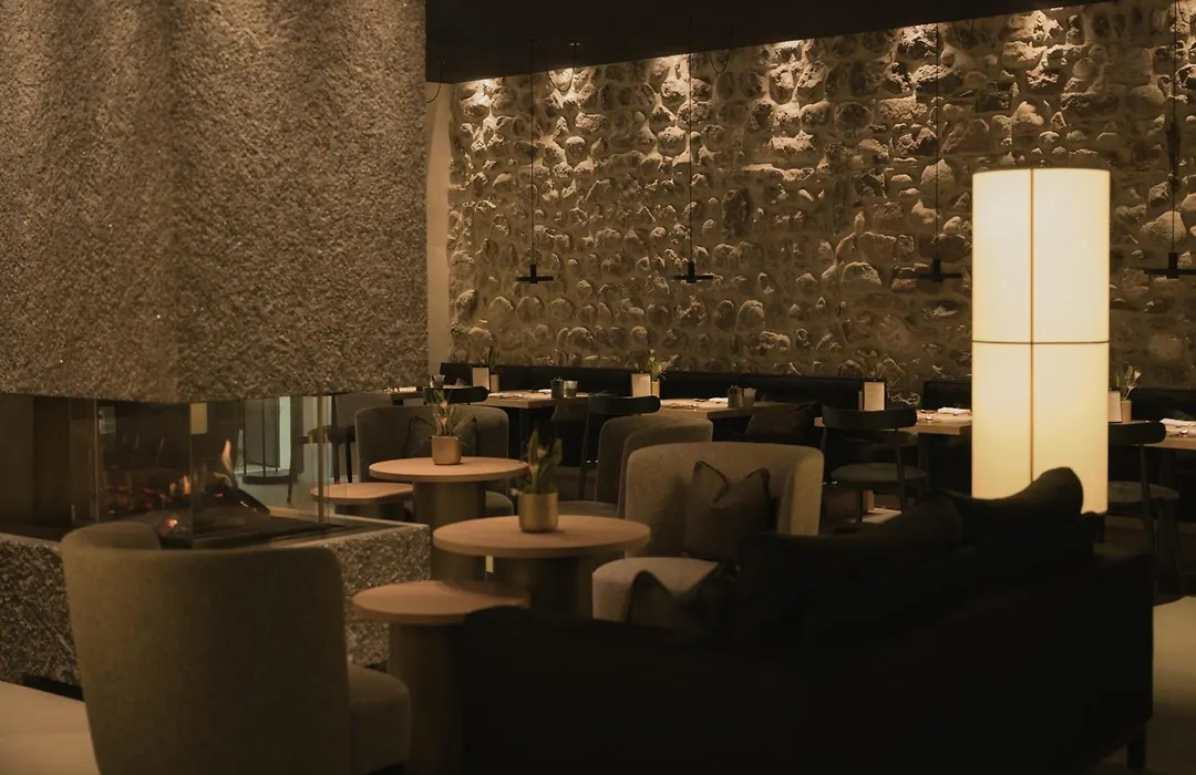 Eisenhut Boutique Hotel-1