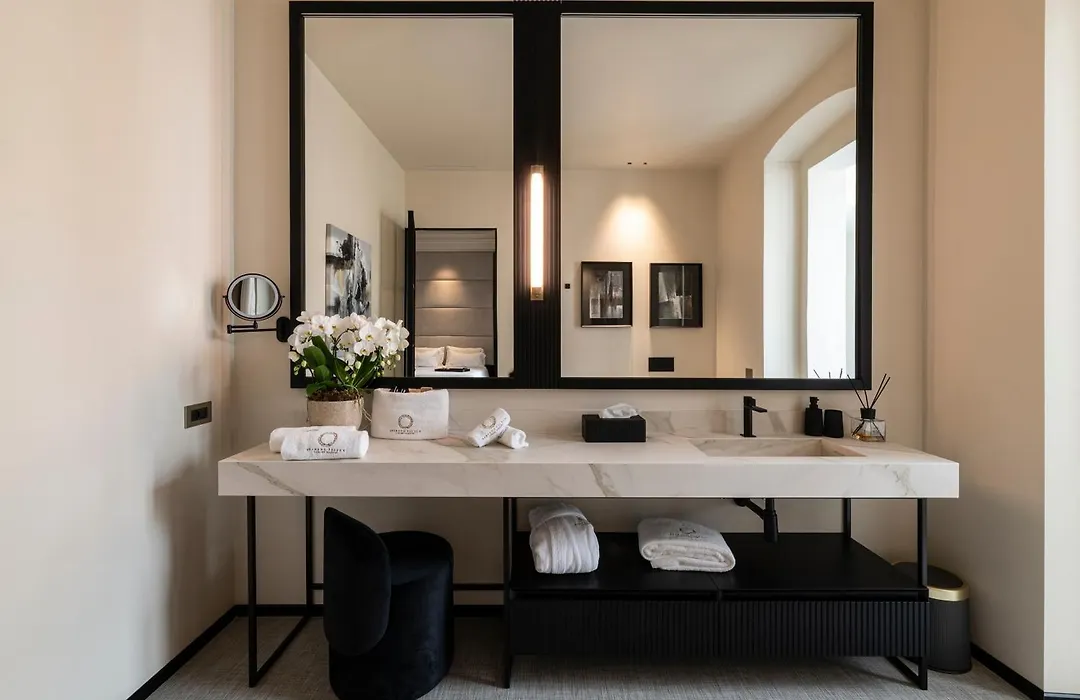 Sparano Palace - Luxury Maison-1