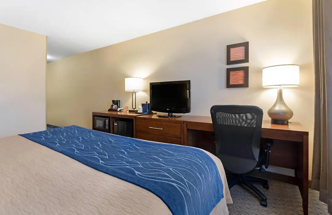 Comfort Inn Iron Mountain North-1
