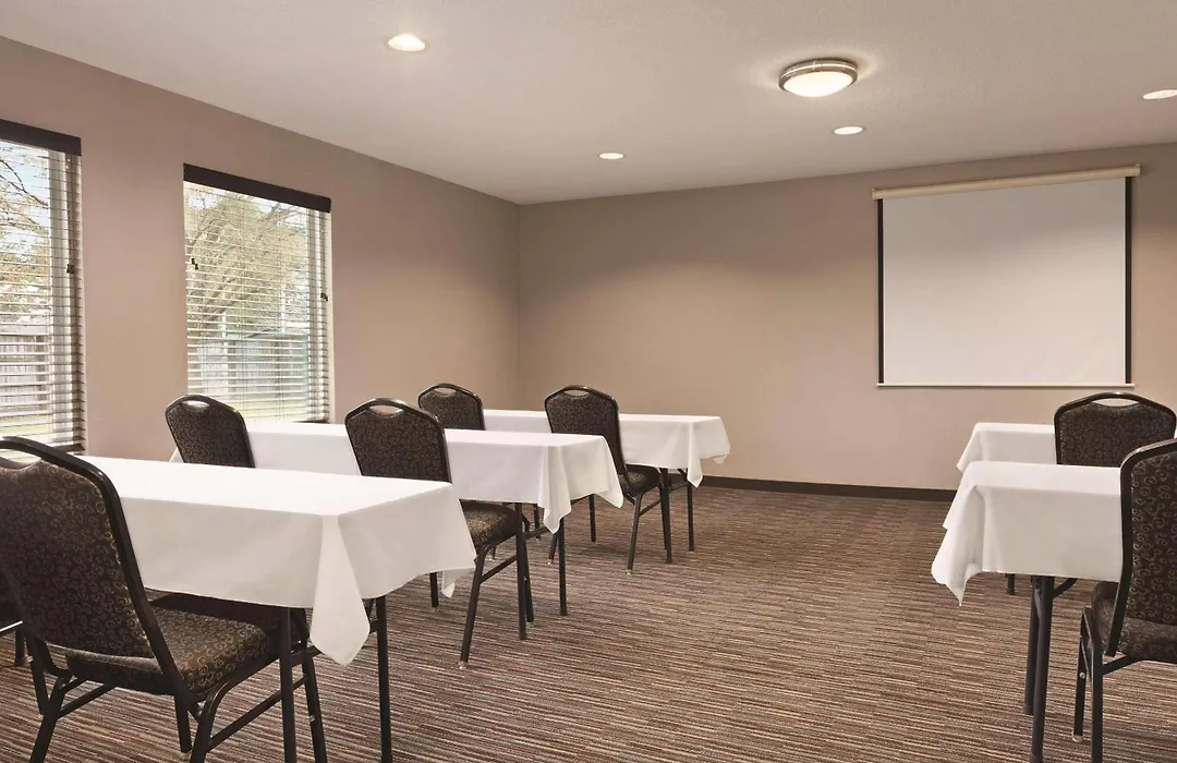 Country Inn & Suites By Radisson, Dunn I-95-1
