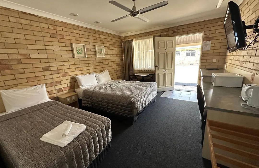 Starlight Motor Inn-1