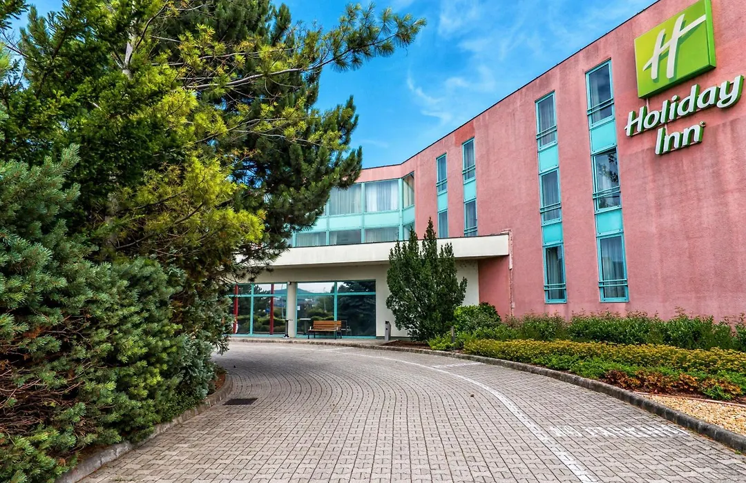 Holiday Inn Budapest-Budaoers By Ihg-1