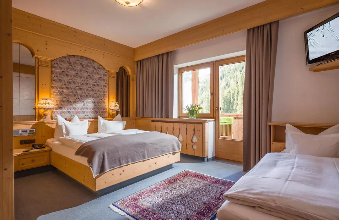 Hotel Almhof-1