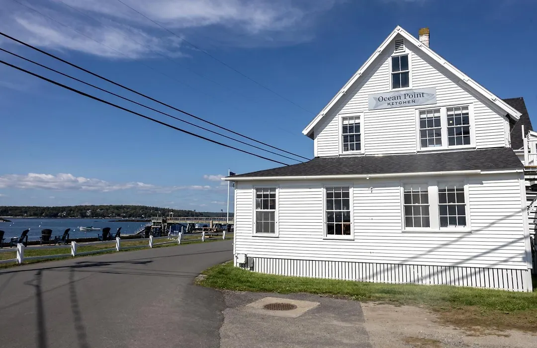 Bluebird Ocean Point Inn-1